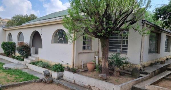 5 Bedroom House