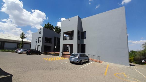 316  m² Commercial space