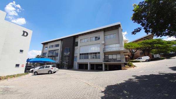 365  m² Commercial space
