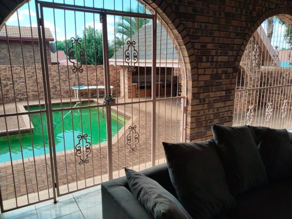 5 Bedroom House