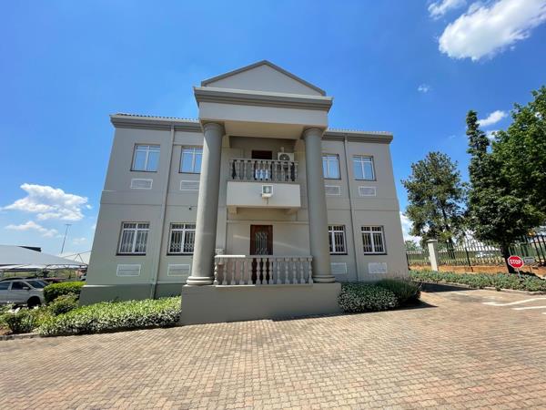 573  m² Commercial space