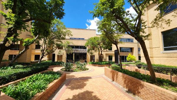 750  m² Commercial space