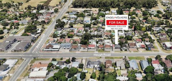 210  m² Office Space