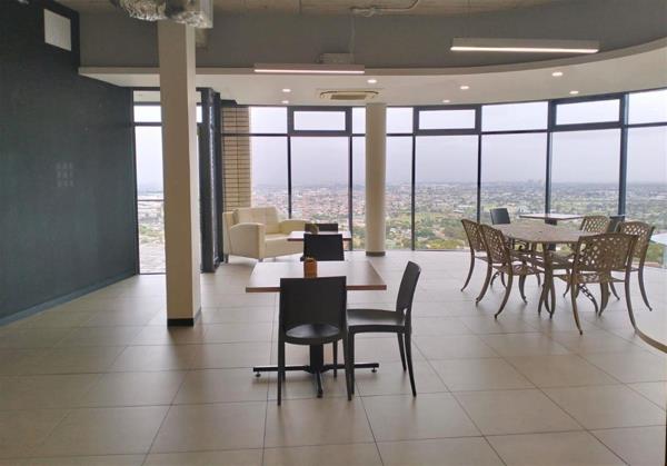 87  m² Office Space