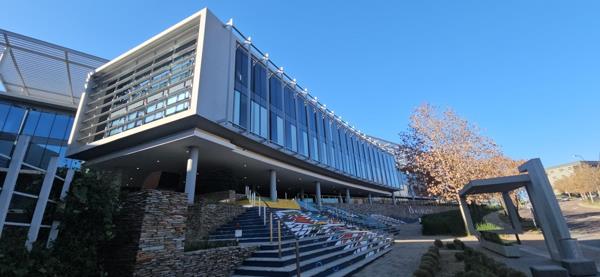 2 918  m² Commercial space