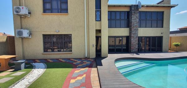4 Bedroom House