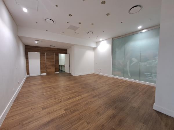 71  m² Retail Space