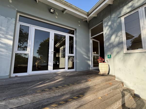 170  m² Commercial space