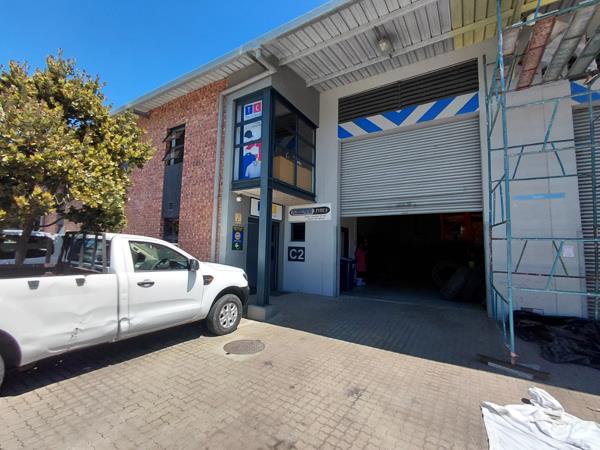 176  m² Commercial space