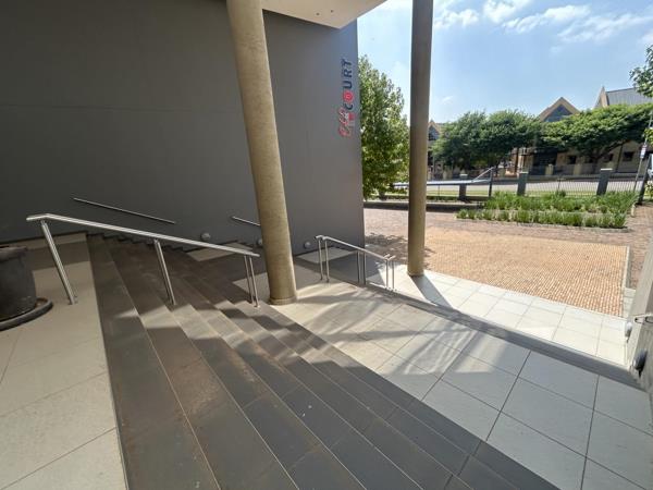 10 000  m² Office Space