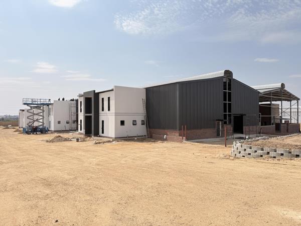 596  m² Industrial space