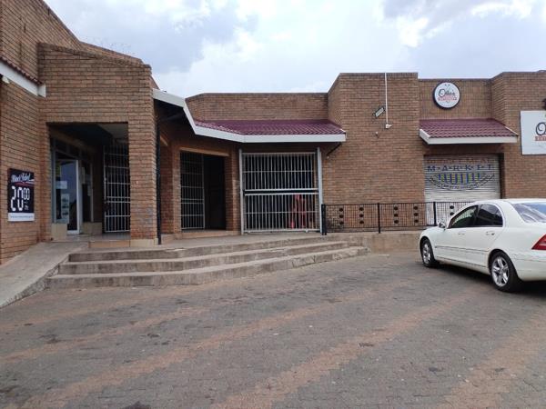 468  m² Commercial space