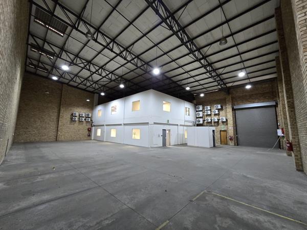 1 933  m² Industrial space