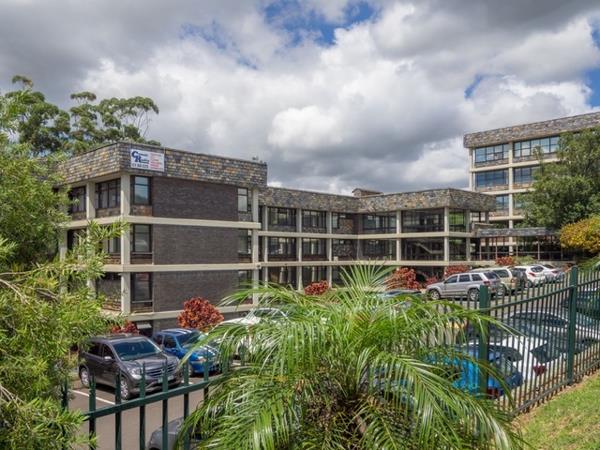 100  m² Commercial space