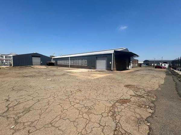 1 542  m² Industrial space