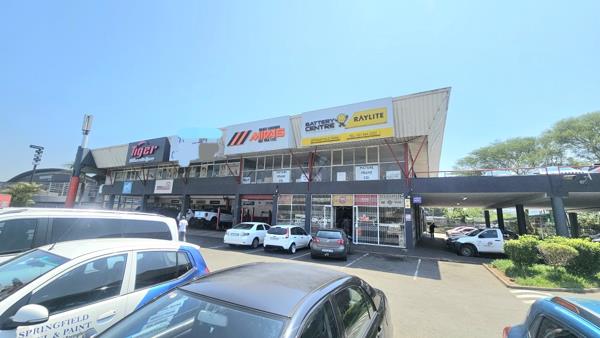 560  m² Retail Space