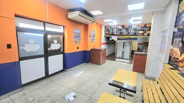 84  m² Retail Space