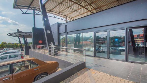 294  m² Commercial space