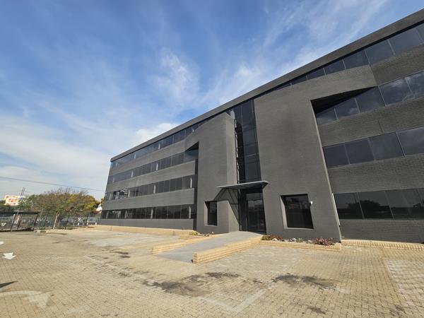 2 022  m² Industrial space