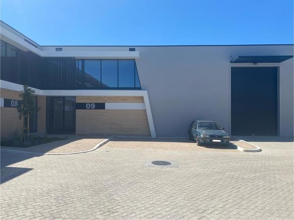 395  m² Industrial space