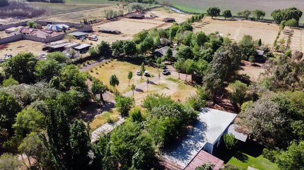 18 Bedroom, Bed and Breakfast