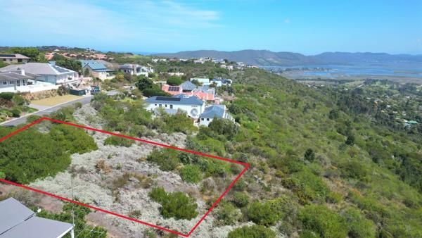 1 034 m² Land