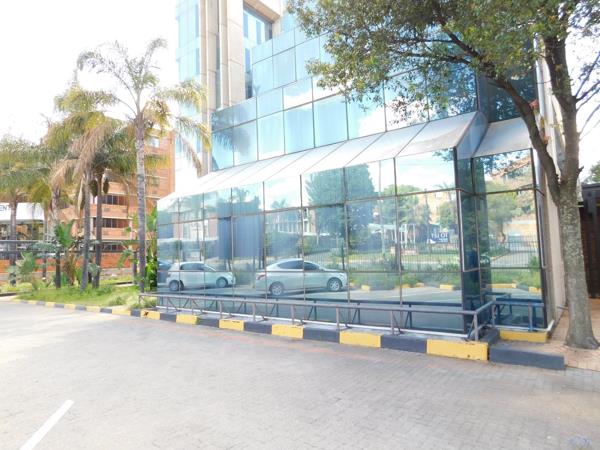 4 664  m² Commercial space