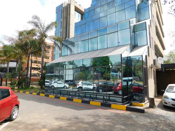 1 306  m² Commercial space