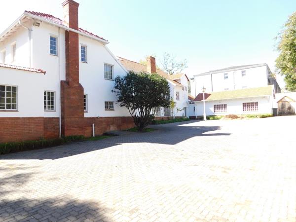 650  m² Commercial space