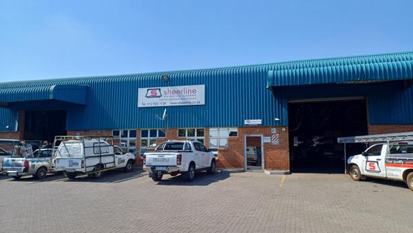 1 037  m² Industrial space