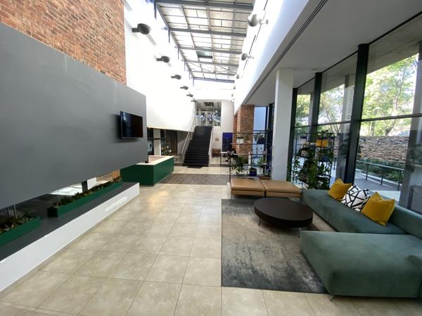 631  m² Commercial space