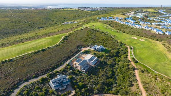 1 449 m² Land