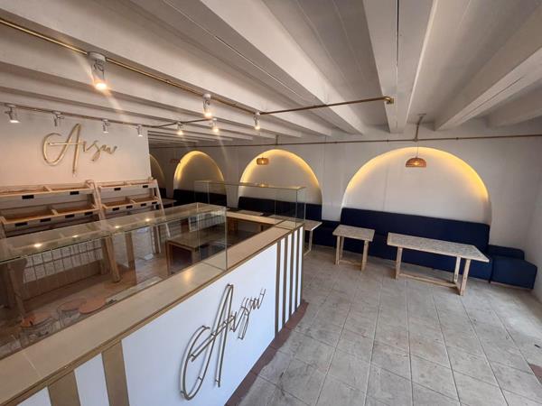 140 m² Commercial space