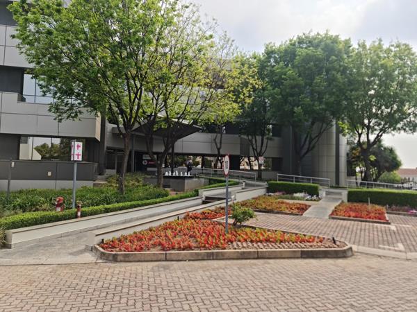 660  m² Commercial space