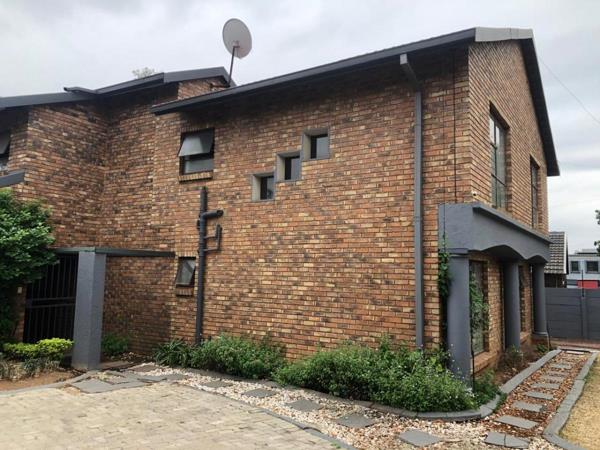 8 Bedroom, Bed and Breakfast