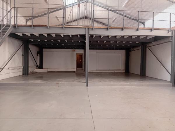 348  m² Commercial space