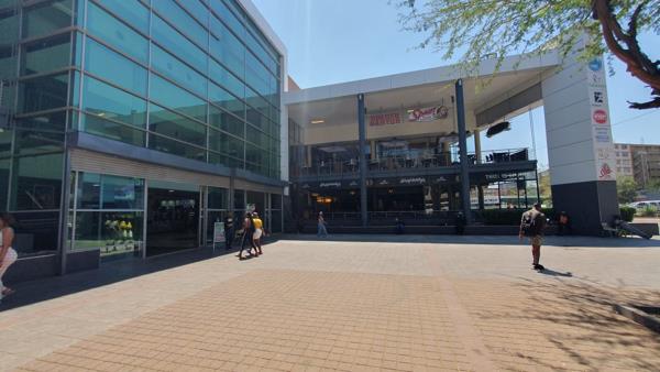 392  m² Commercial space