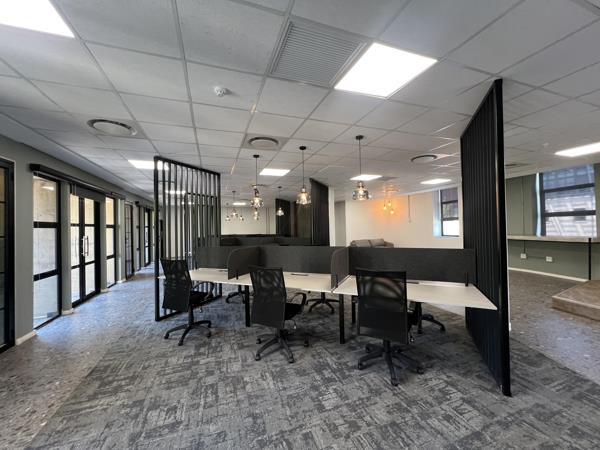 351  m² Commercial space