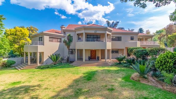 6 Bedroom House