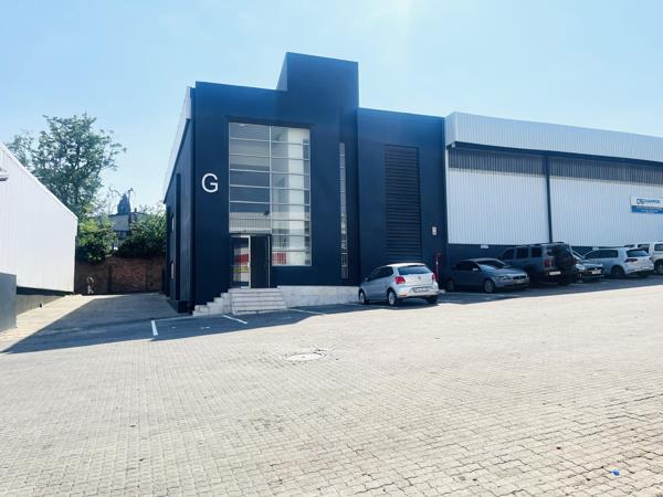 359  m² Commercial space