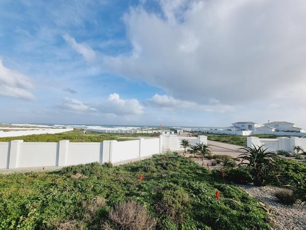 683 m² Land