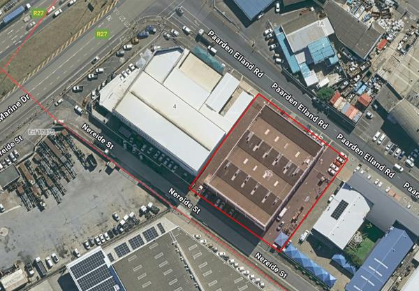 2 200  m² Retail Space