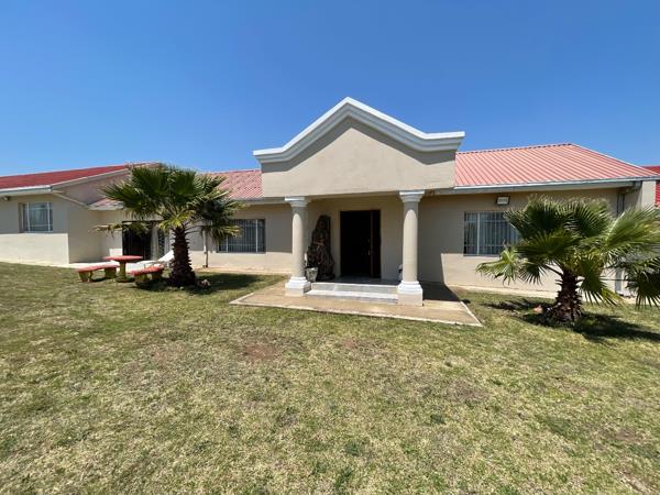 7 Bedroom House