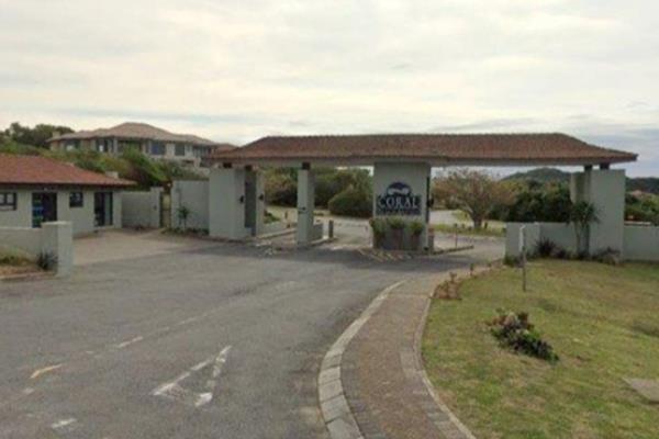 1 014 m² Land