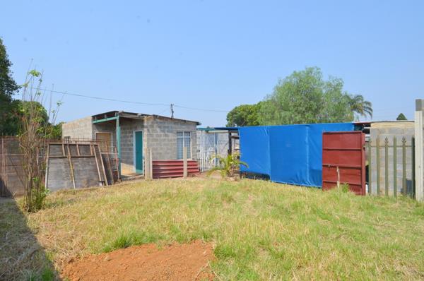 1 556 m² Land