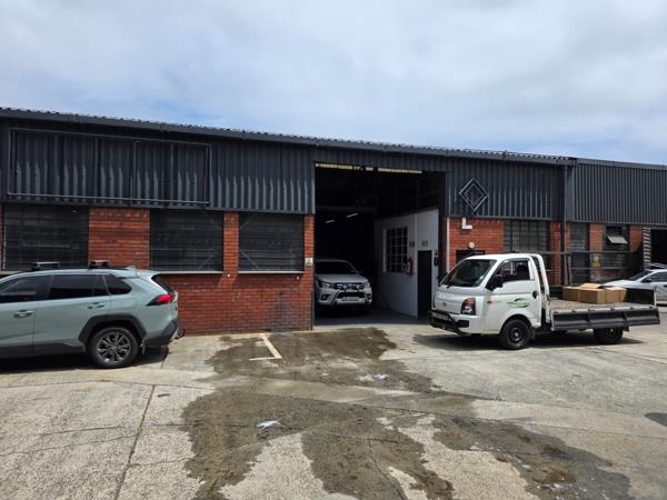 256  m² Industrial space