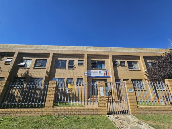 1 880  m² Industrial space