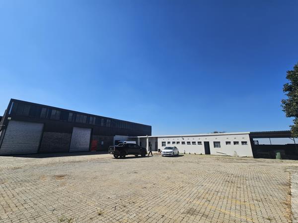 1 750  m² Industrial space
