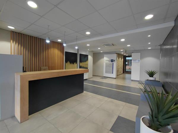 411  m² Office Space