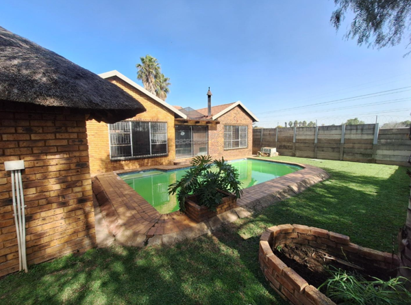 5 Bedroom House